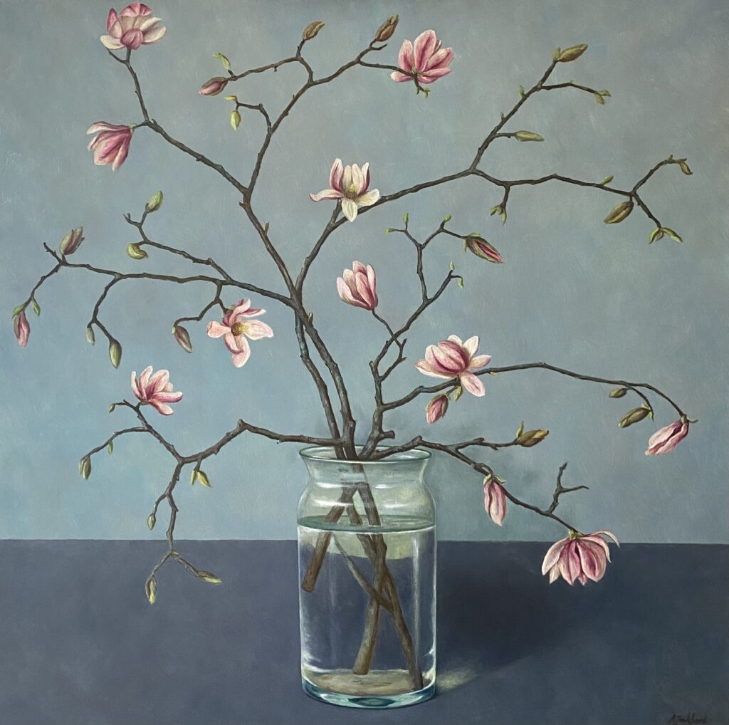 Annelies-Jonkhart-Magnolia-takken-in-tooi